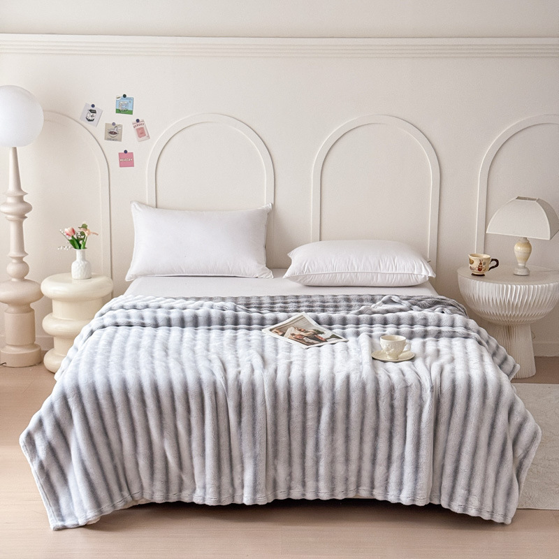 Thickened Plush Home Nap Blanket photo 6