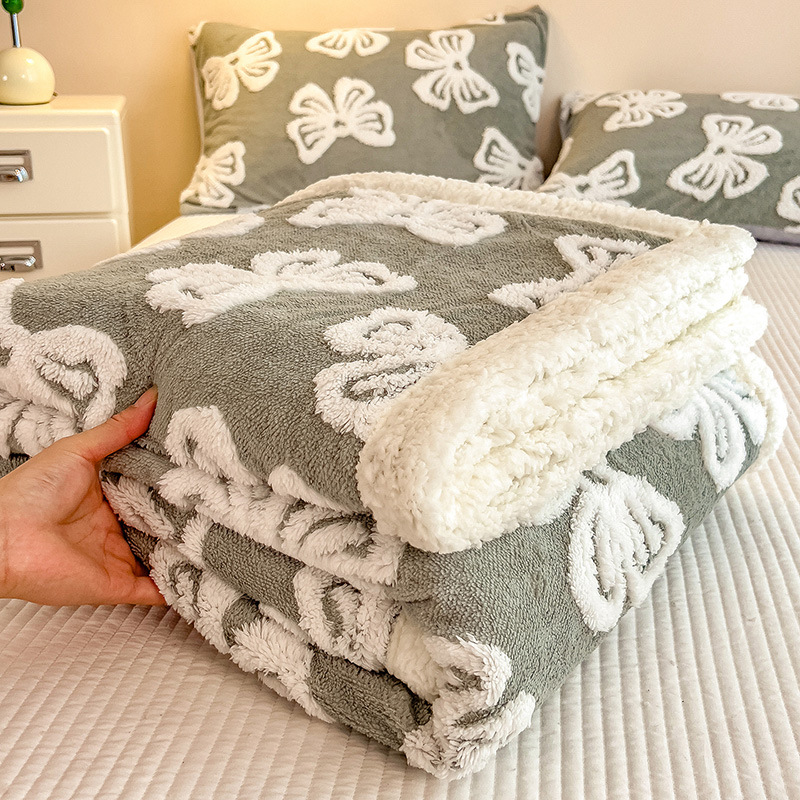 New Cationic Lambswool Double-Layer Home Blanket photo 6
