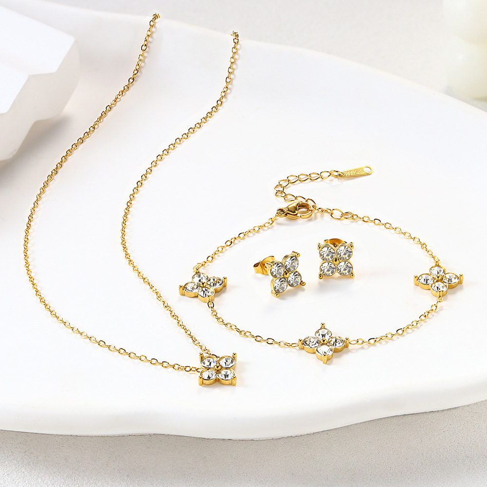French Babys Breath Bracelet Necklace And Earrings Set photo 1