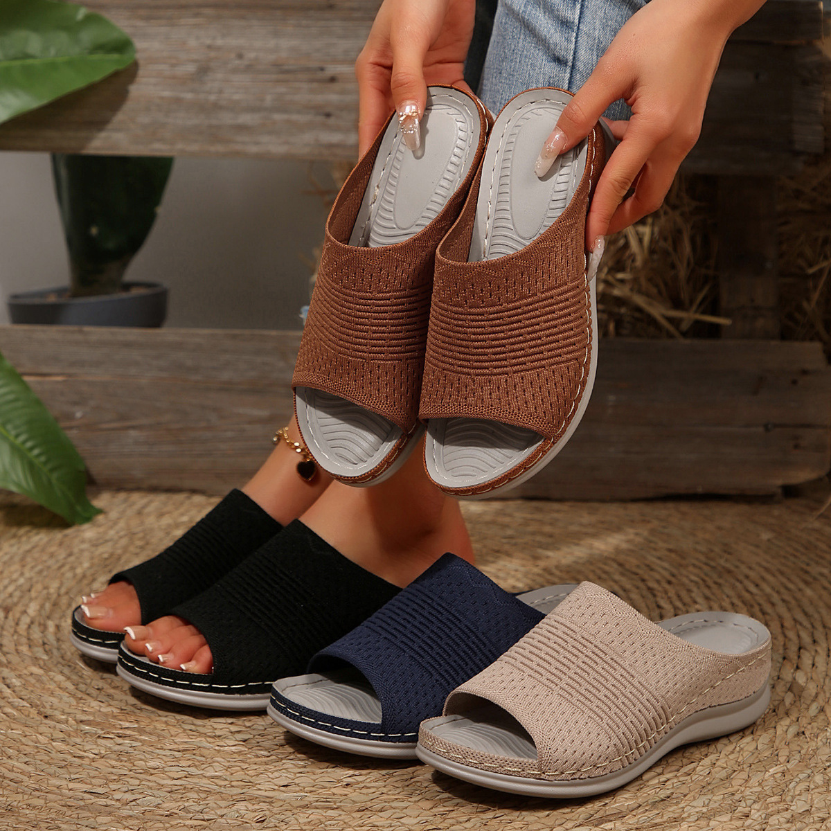 Breathable European And American-style Wedge Sandals, Plus Size photo 1