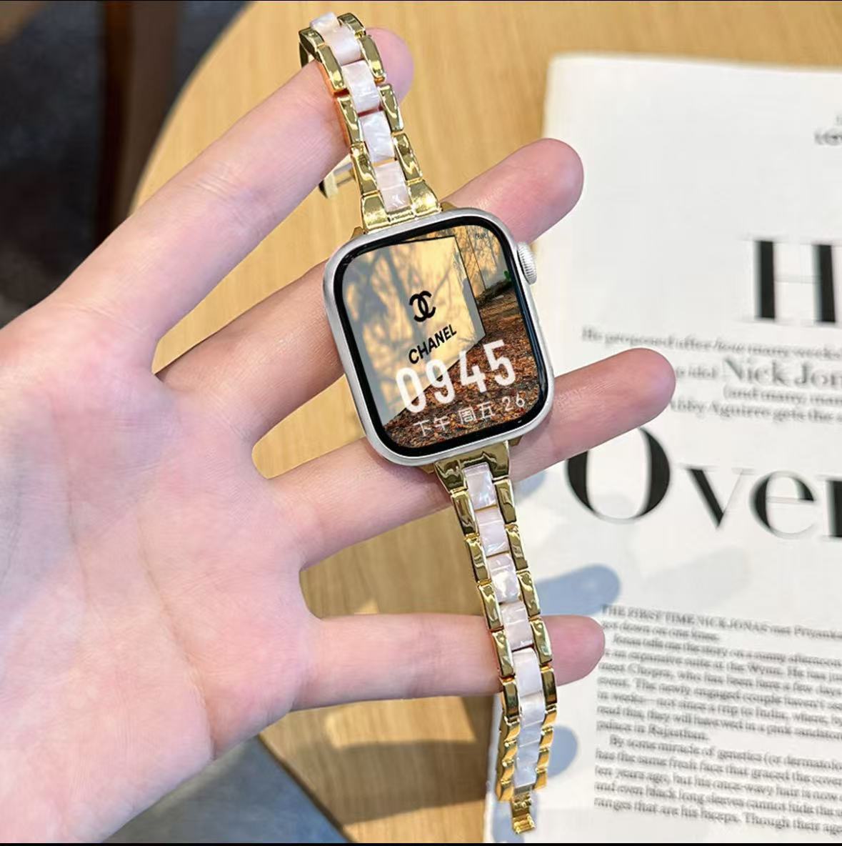 Three-bead Resin Strap Womens Metal Model photo 3
