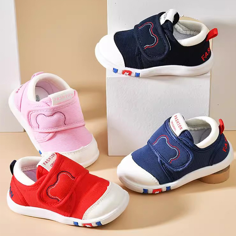 Infant Soft-soled Non-slip First-walking Shoes photo 1
