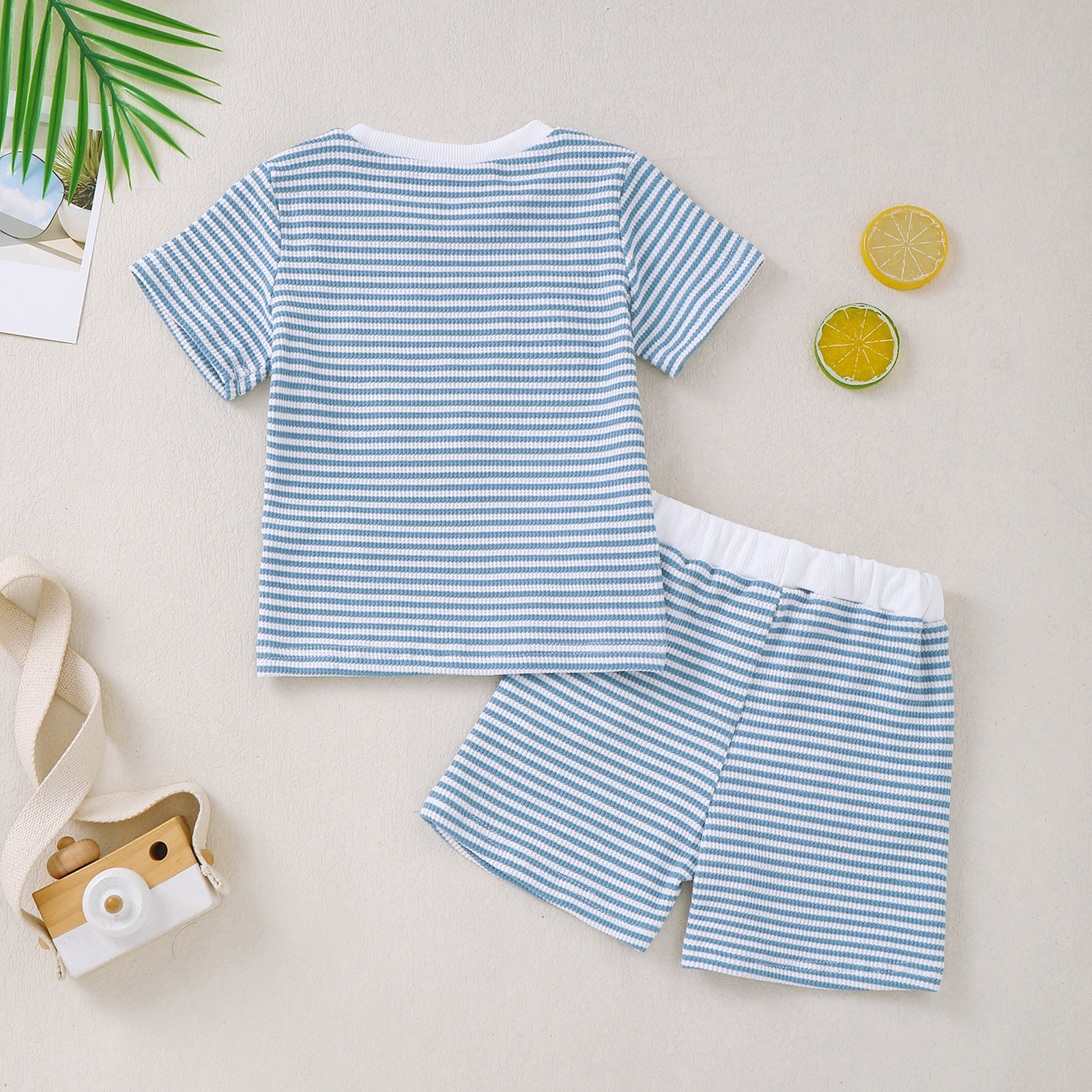 Embroidered Short-sleeve Hoodie And Shorts Two-piece Set photo 5