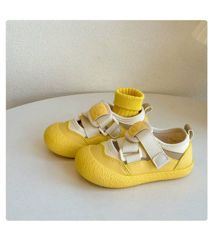Men's And Women's Hollowed-Out Breathable Sneakers photo 8