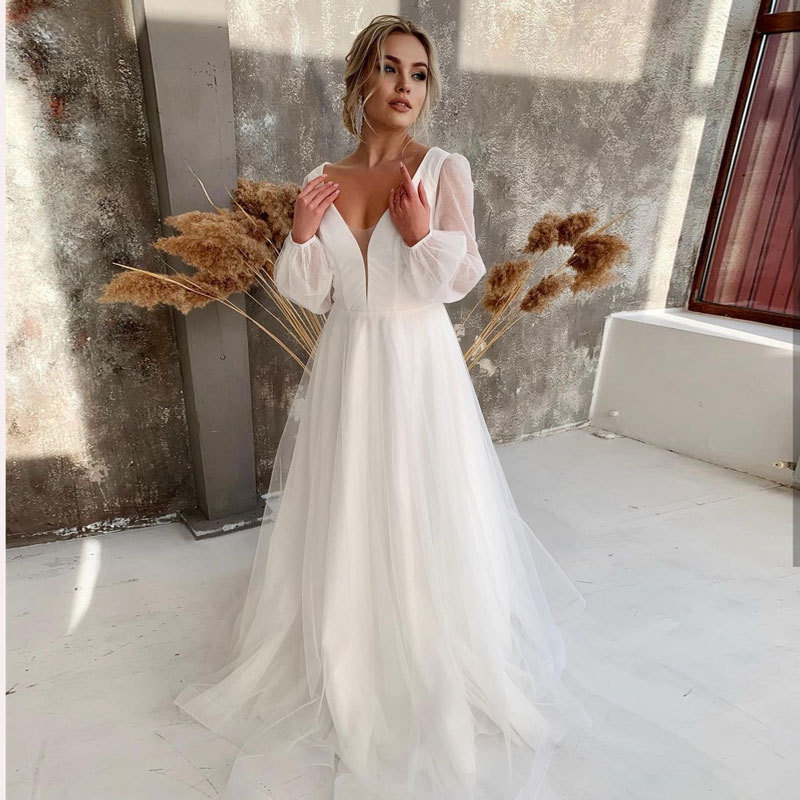 French-style Deep-V Bubble Long-sleeve Light Wedding Dress photo 4