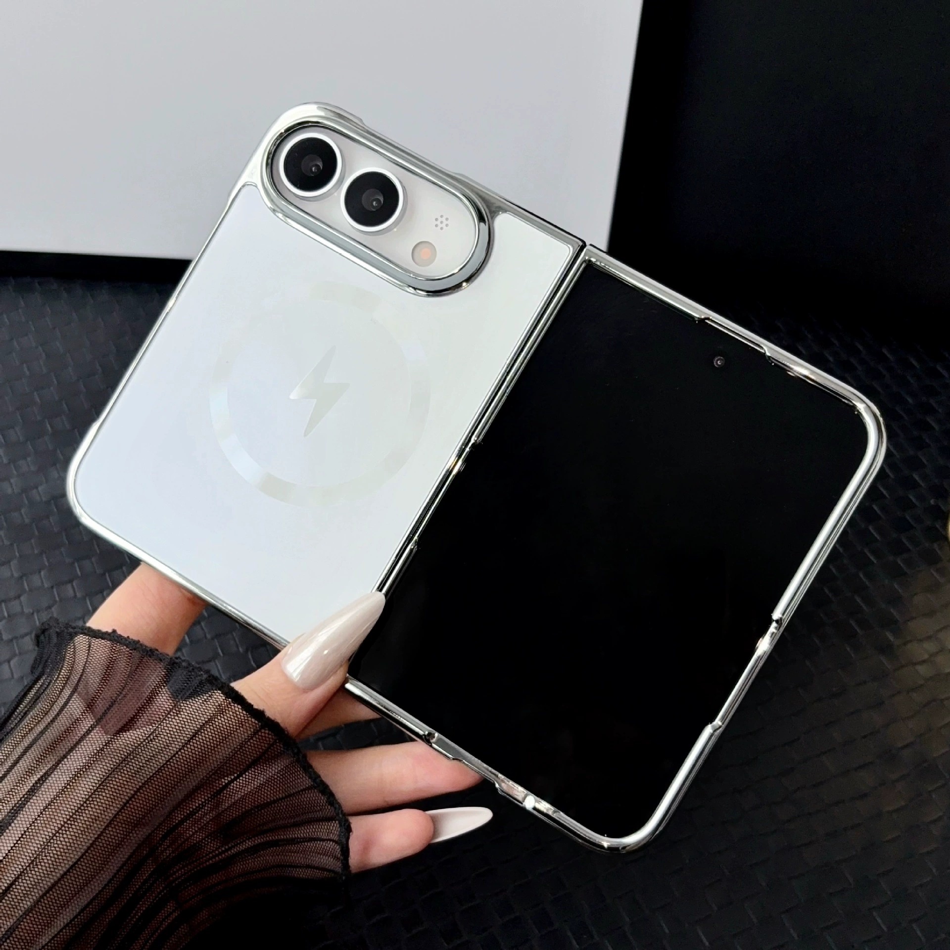 Matte Glitter Magnetic Suction Foldable Drop-proof Phone Case photo 6