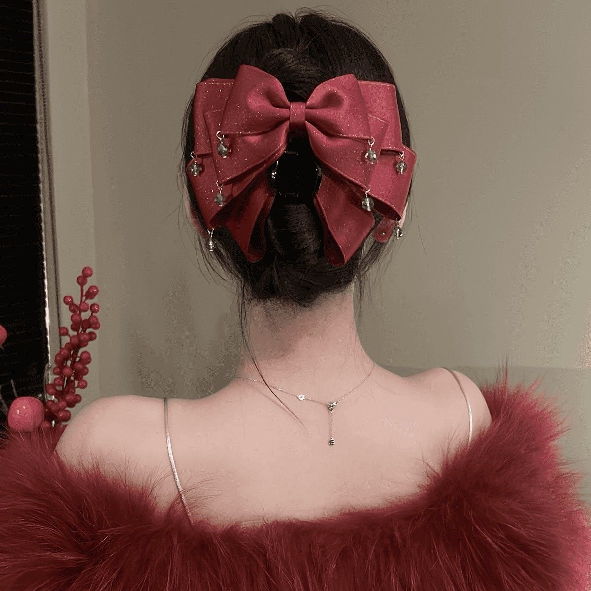 Multi-layer Butterfly Hair Clips With A Sparkling Bow photo 5