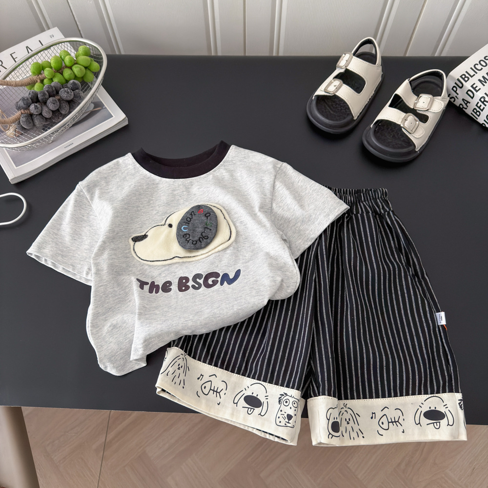 Fashionable Cartoon Short-sleeve Top And Shorts Set photo 6