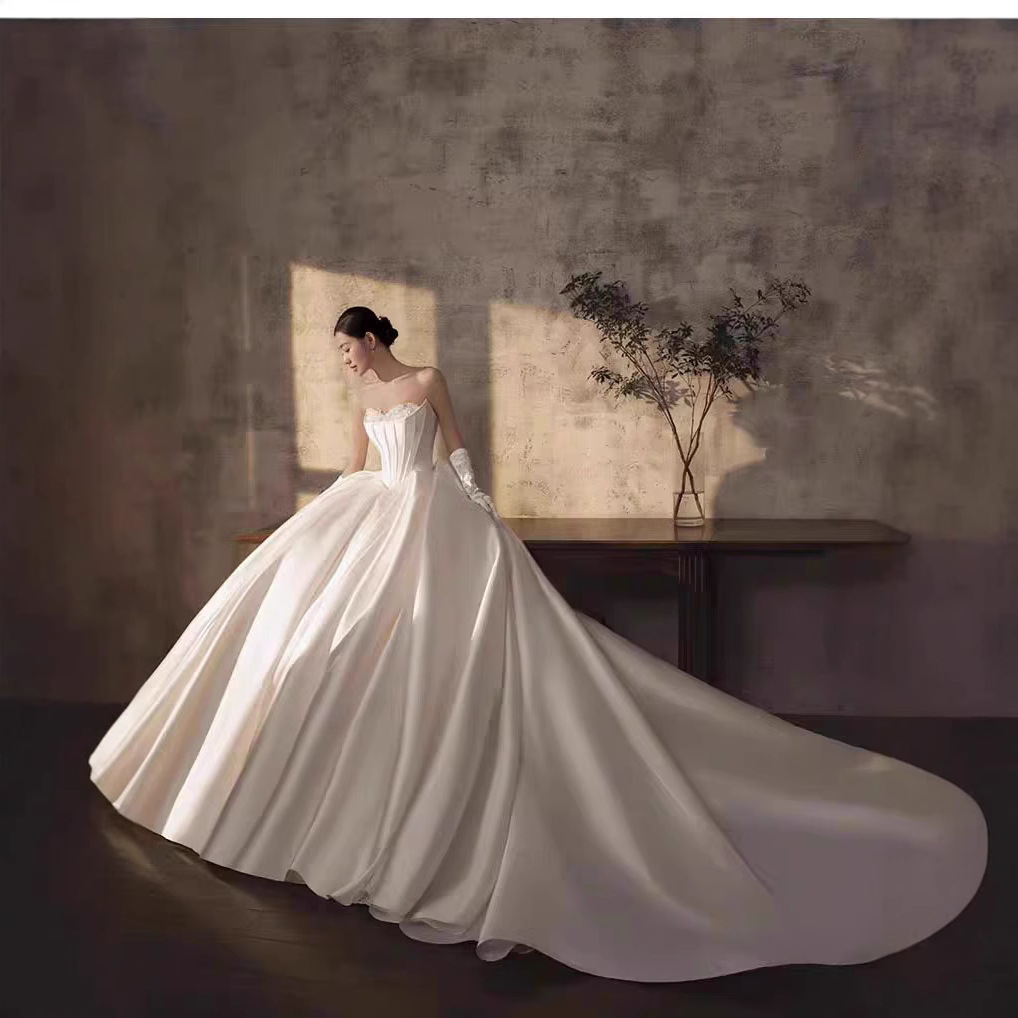 Elegant Temperament High Waisted Women's Satin Main Wedding Dress photo 6
