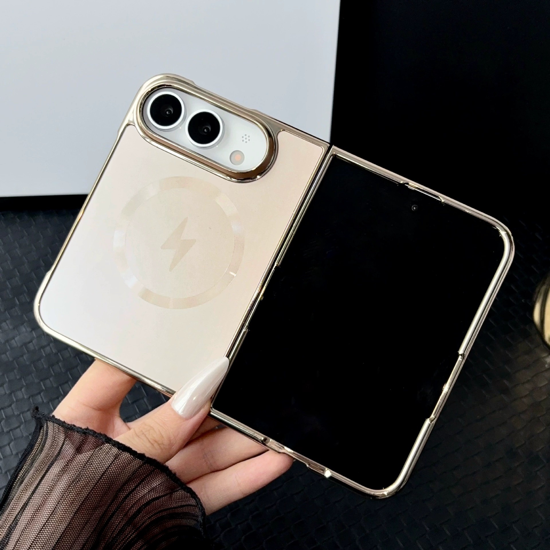 Matte Glitter Magnetic Suction Foldable Drop-proof Phone Case photo 7