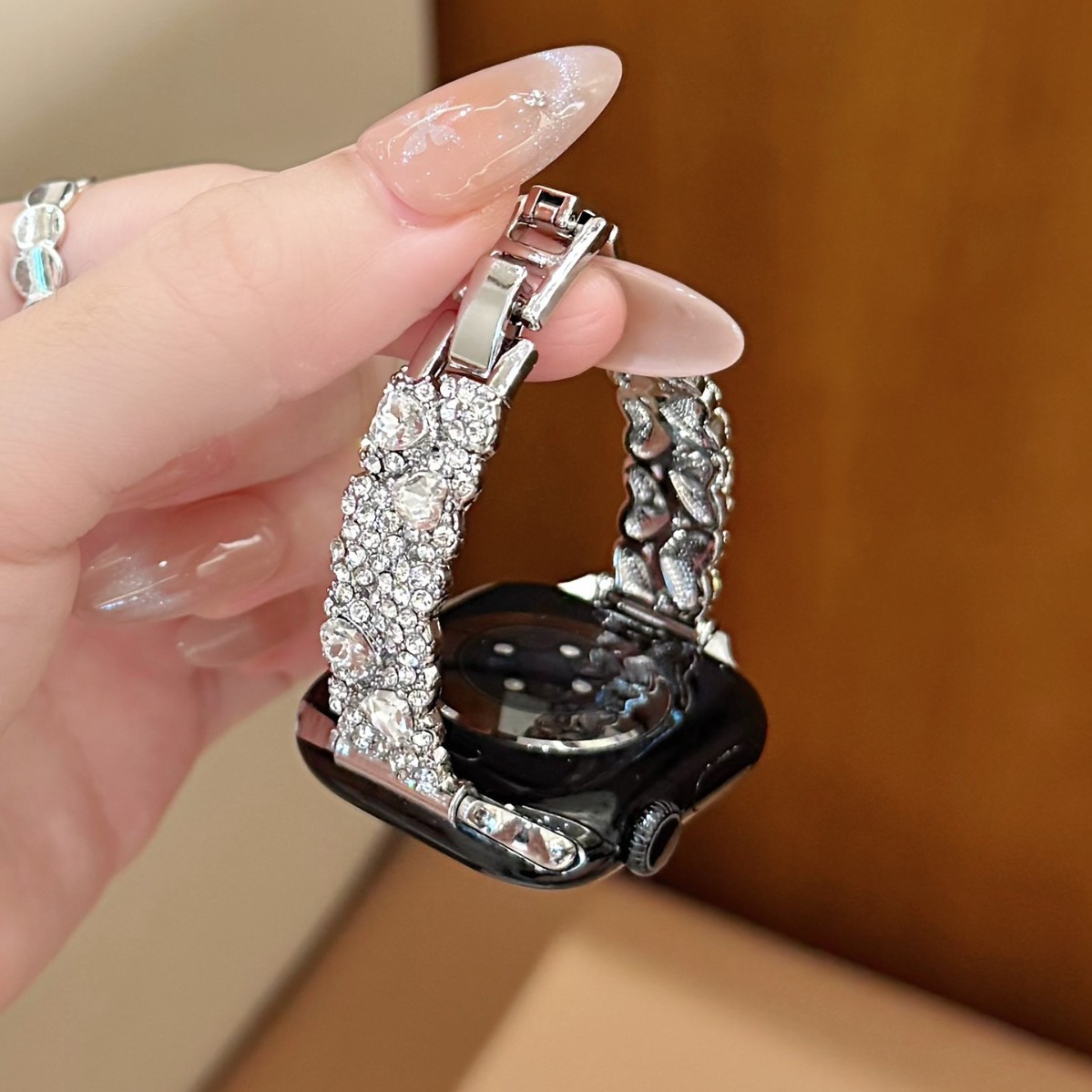 Diamond-Encrusted Bracelet Watch Strap With Heart Motif photo 8