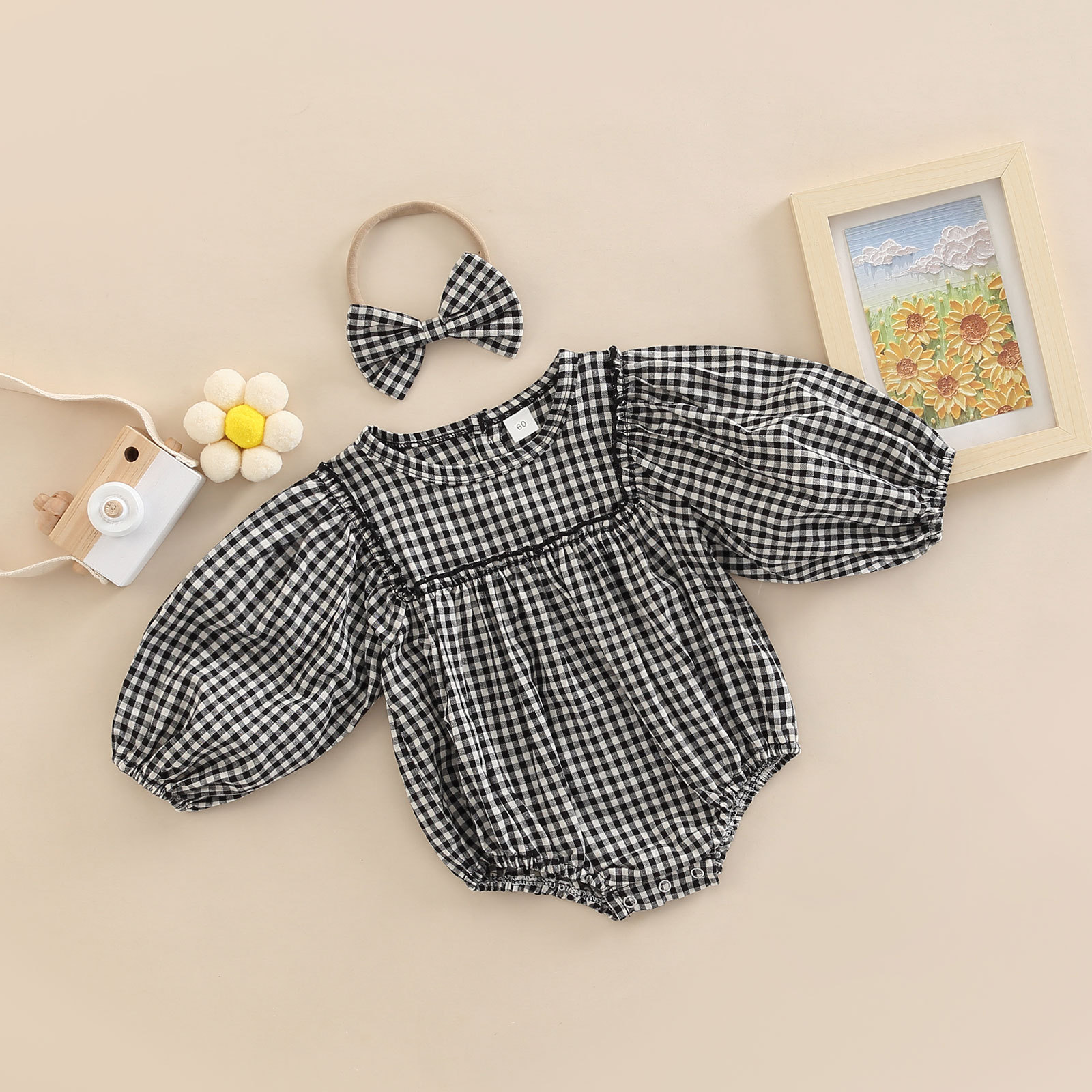Simple Plaid-Print Long-Sleeve Outfit For Infants And Toddlers photo 3