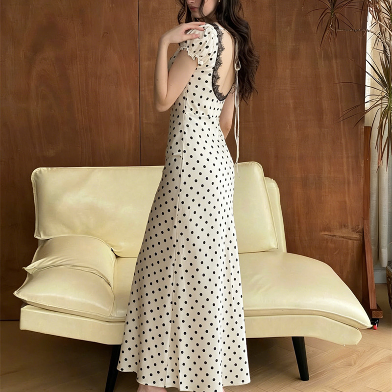 Elegant Polka-dot Sleeveless Lace-trimmed Bodycon Dress photo 3