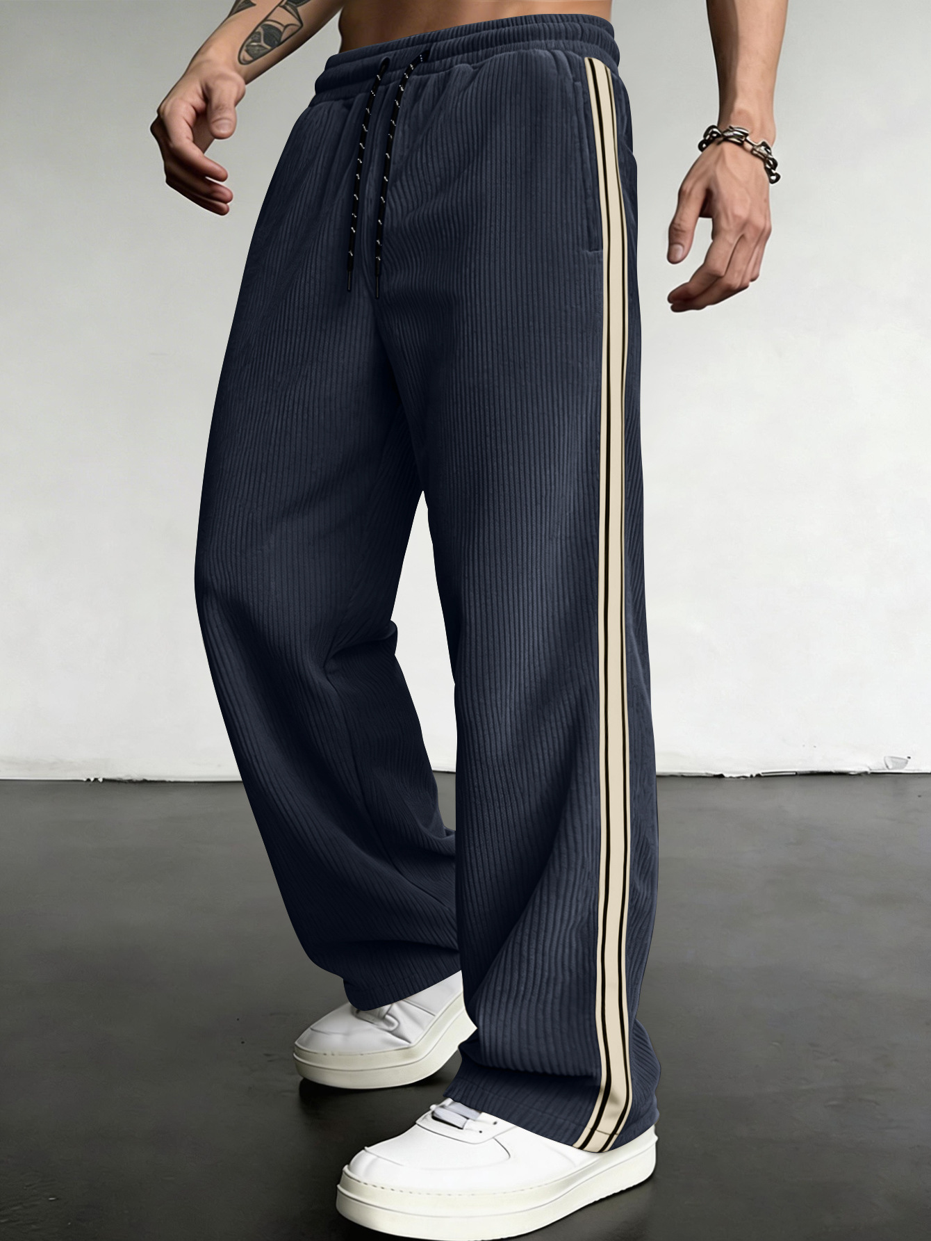 Breathable Drawstring-waist Relaxed-fit Outdoor Casual Straight-leg Trousers photo 8