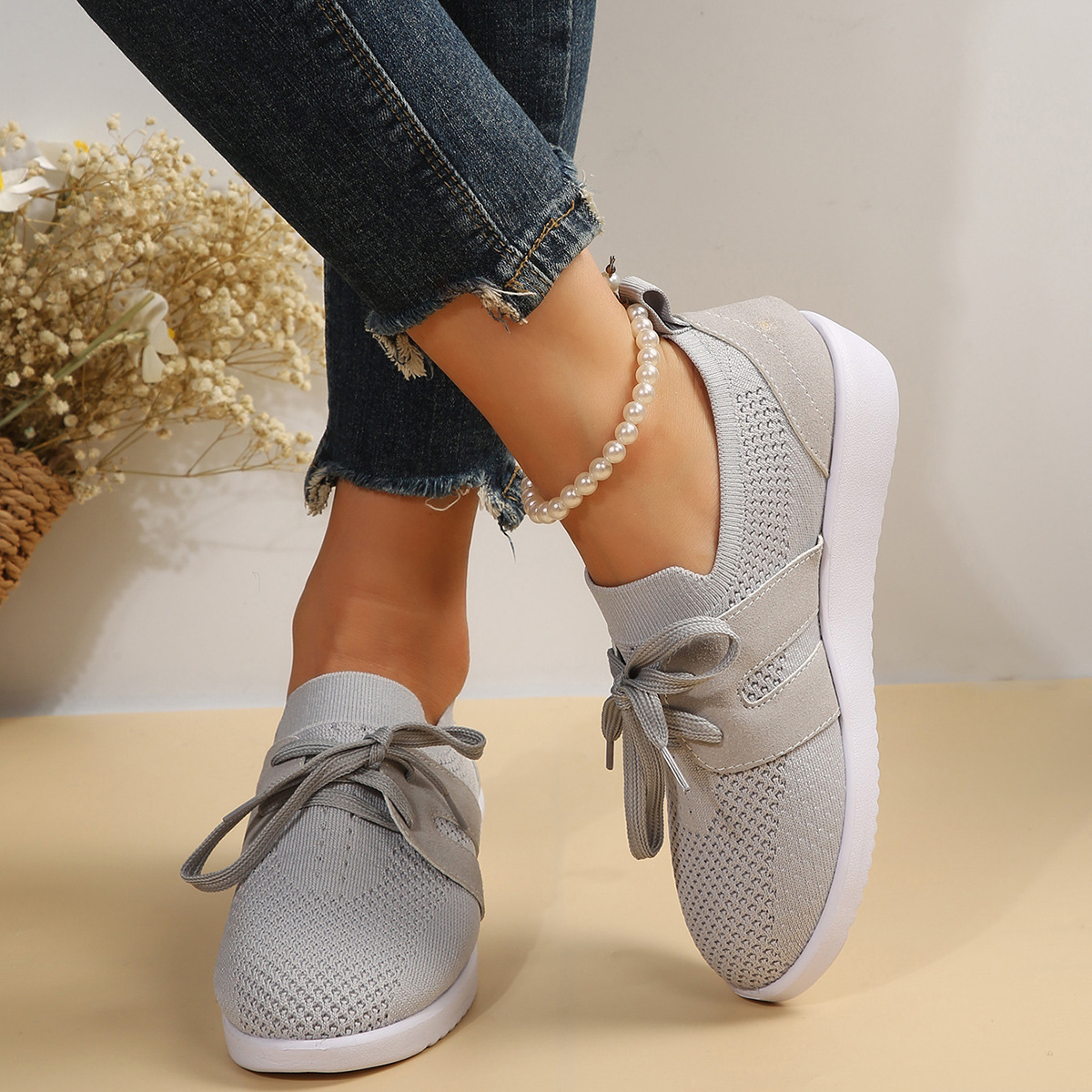 Fashionable And Comfortable Casual Women's Sports Shoes photo 6