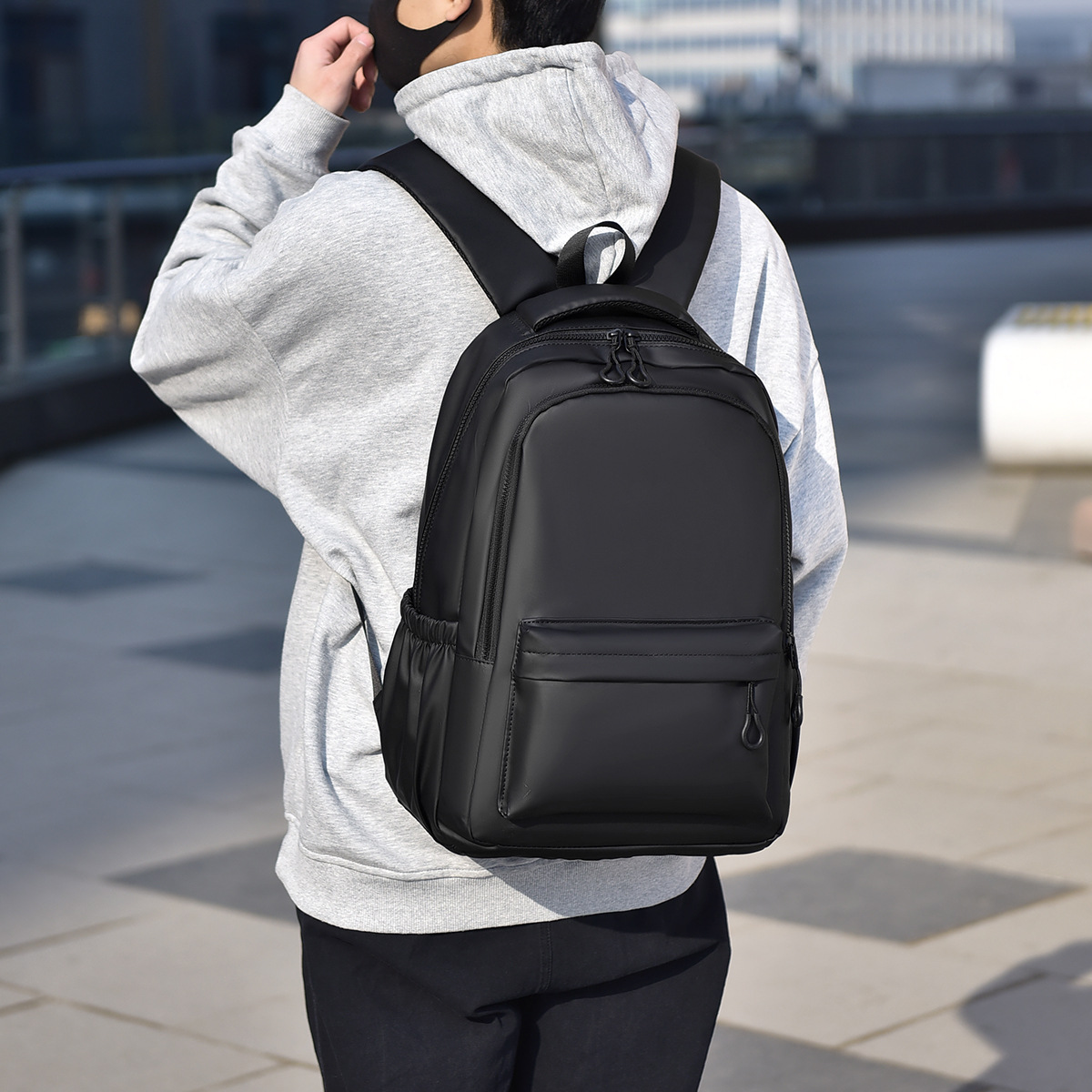 Water-resistant High-capacity Laptop Backpack For Students photo 1