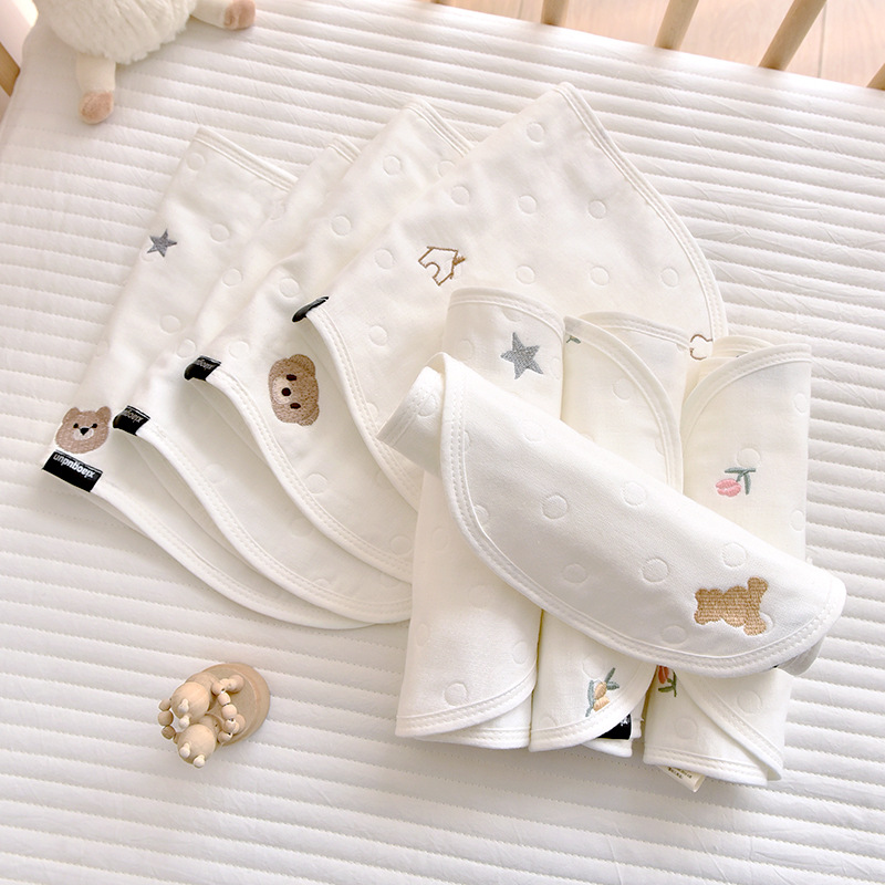 Cartoon Embroidered Gauze Bib Spit Proof Pad Four Season Style photo 7