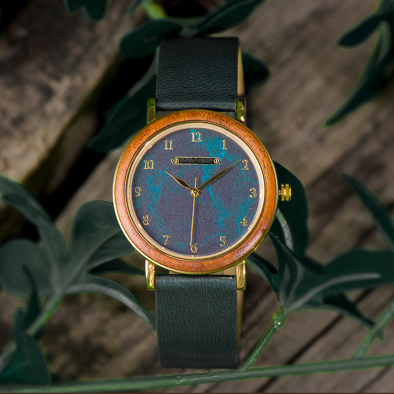 Mens And Womens Minimalist Wooden Watches photo 2