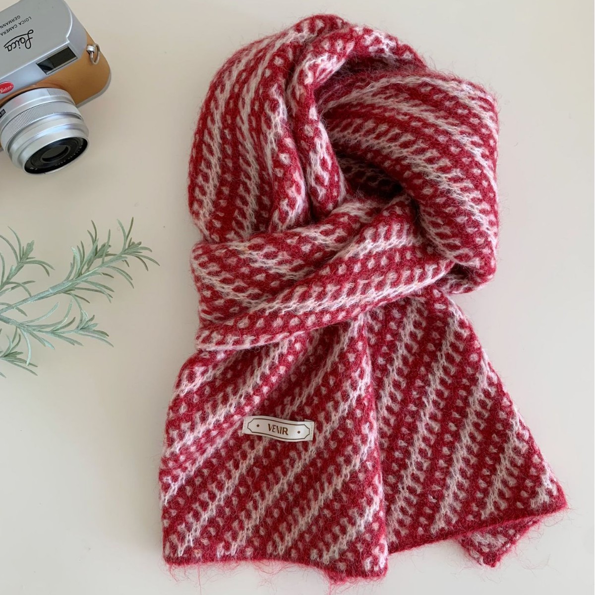 Womens Red-striped Knitted Scarf Versatile And Warm photo 1