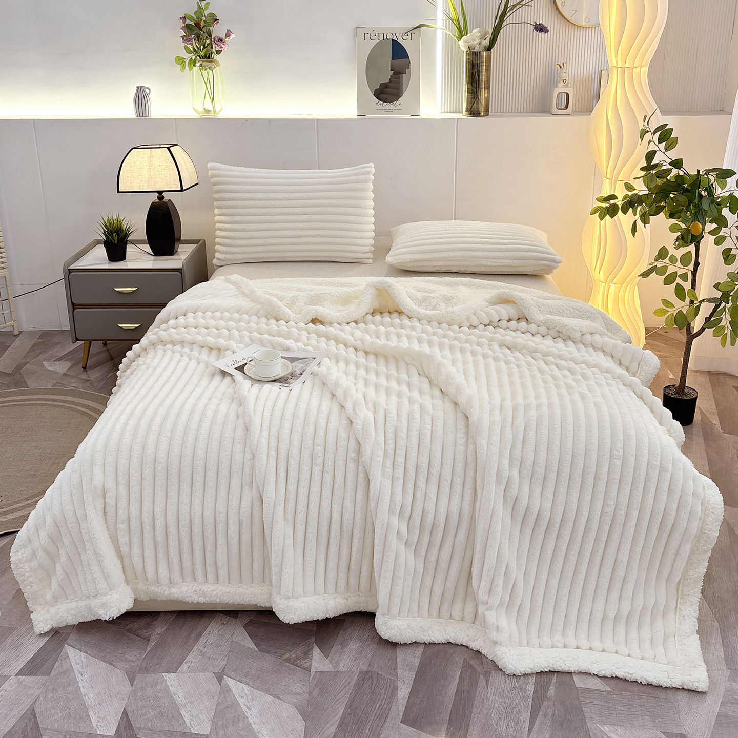 New Double-layer Striped Lambswool Flannel Blanket photo 4