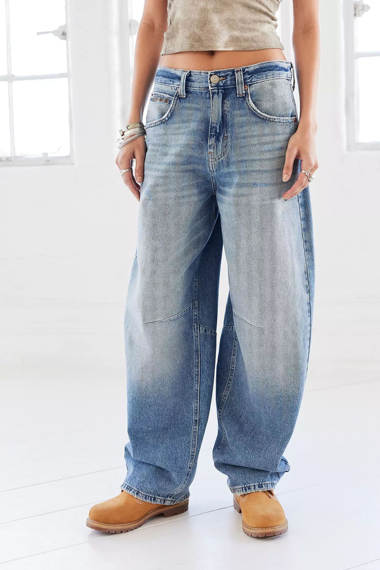 American-style Vintage Washed Distressed Loose-fit Wide-leg Jeans photo 5