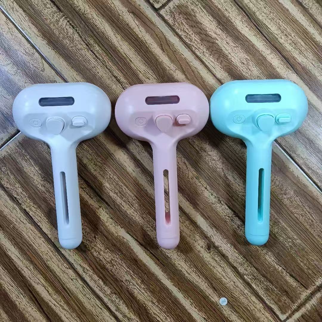 USB-charging Pet Spray Comb photo 8