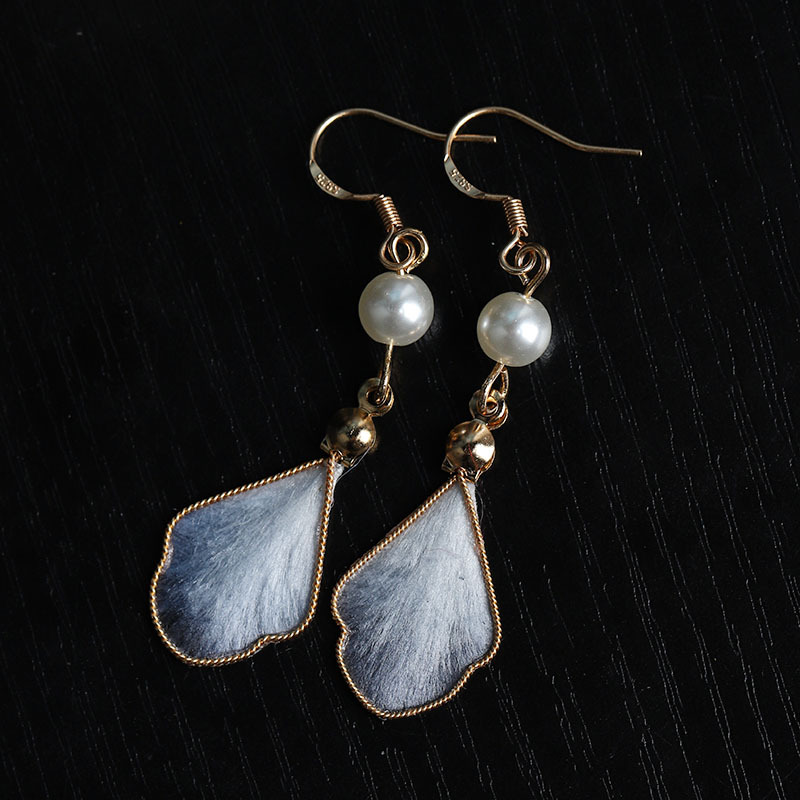 Handmade Intangible Cultural Heritage Silk-Thread Velvet Flower Earrings photo 4