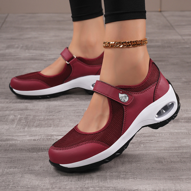 Women's Air-cushioned Mesh Sneakers, Slip-on Style photo 1