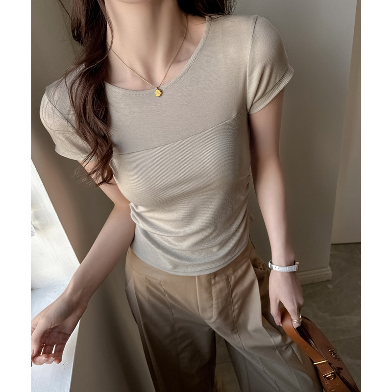 High-end Short-sleeve Top With A Spliced photo 6