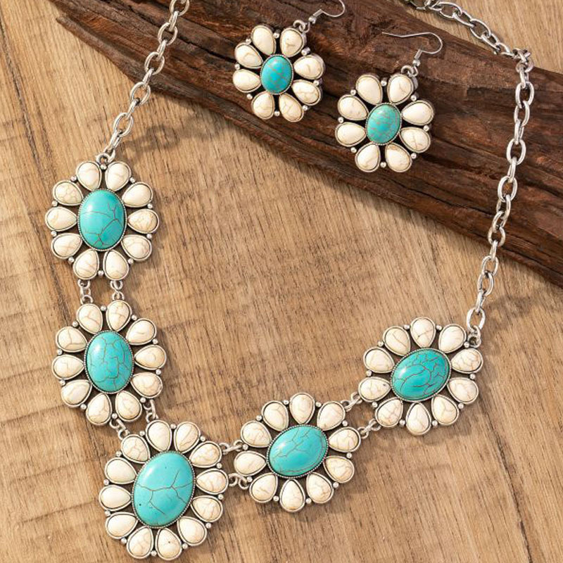 New Vintage Earrings Necklace Exquisite Fashion Necklace Bohemian Party Accessories photo 1