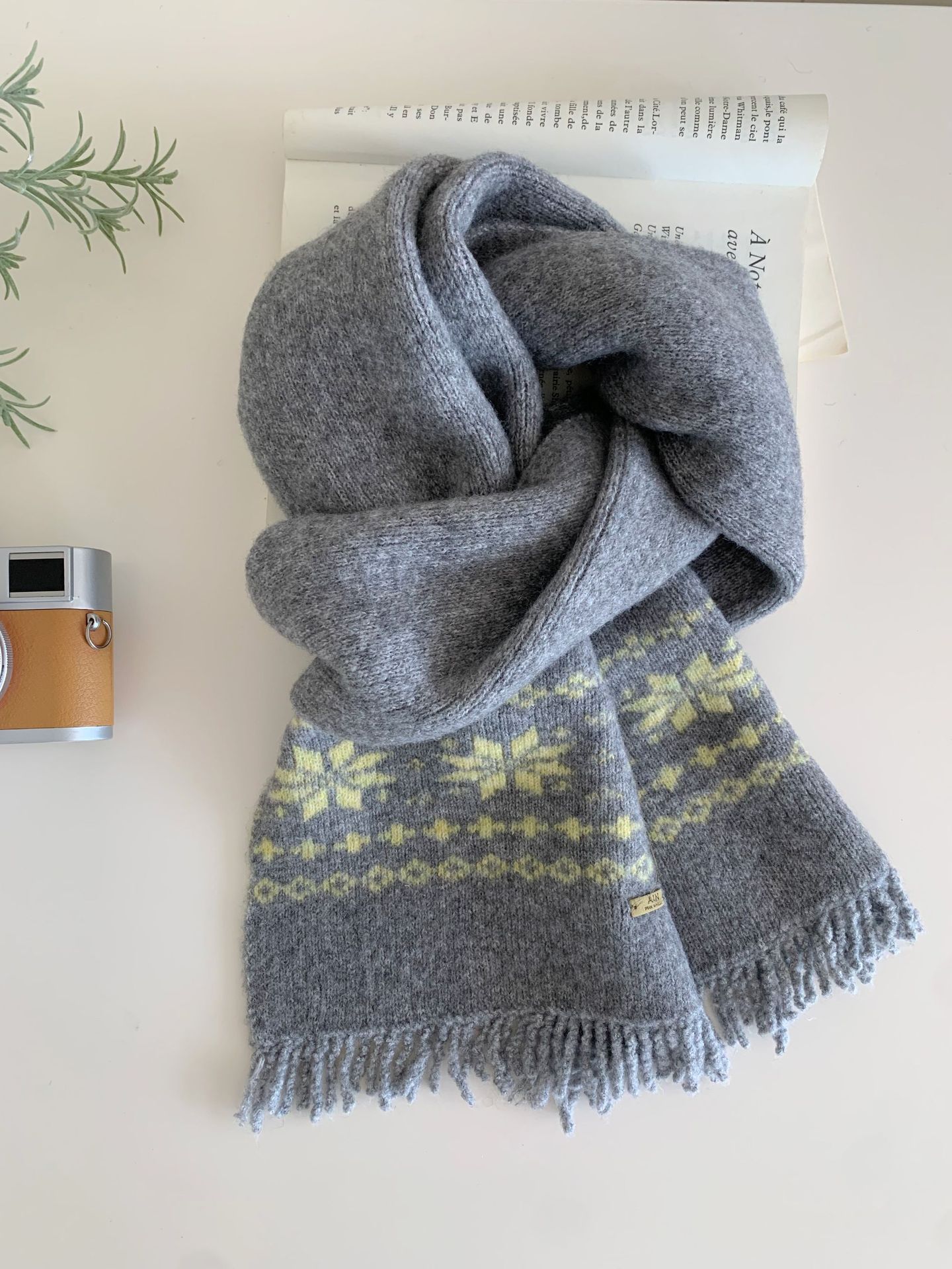 Fair Isle Wind-pattern Gray Knitted Scarf Couples Neck Warmer photo 8