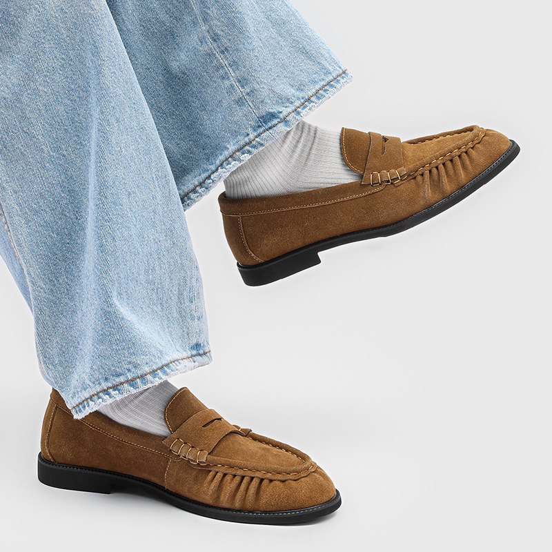 Men's Handcrafted Pleated Slip-On Flat Shoes photo 5