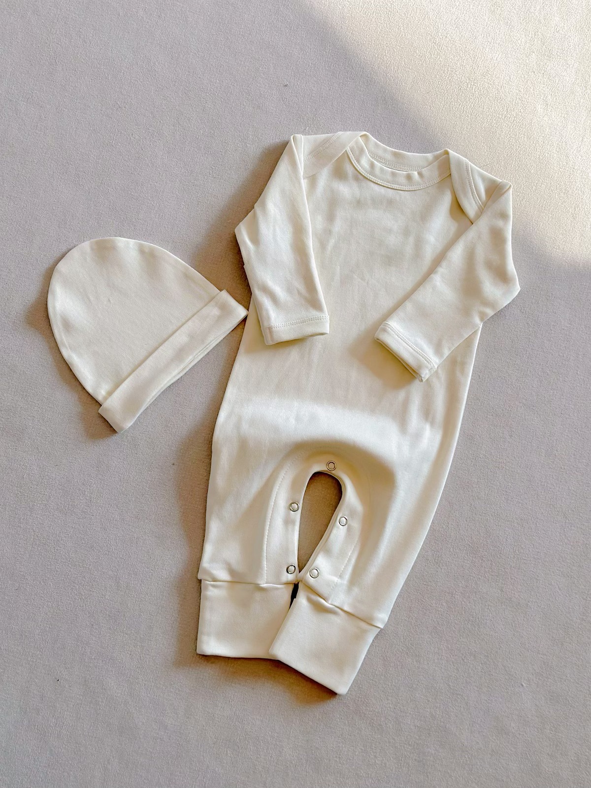 Winter Baby Solid Color Long Sleeved Jumpsuit Newborn Bag Fart Jacket photo 3