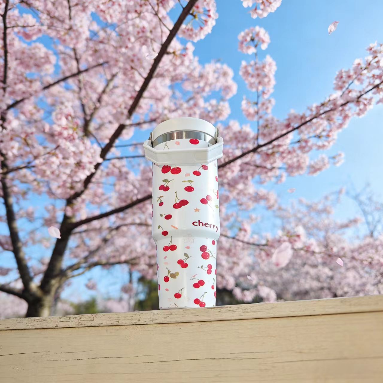 304 Stainless Steel Vacuum Insulated Cup With Handle photo 3