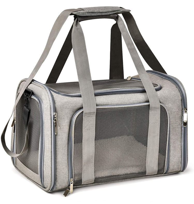 Outdoor Travel Portable Pet Bags For Travel photo 2