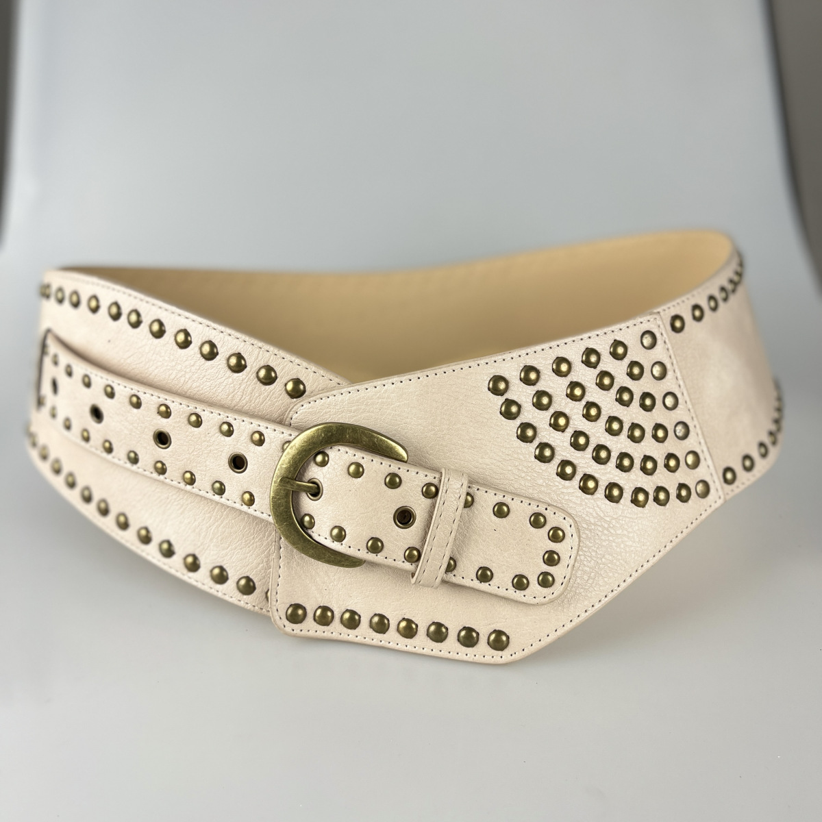 Rivet Punk Wide Belt Fashionable And Versatile Vintage Style photo 2