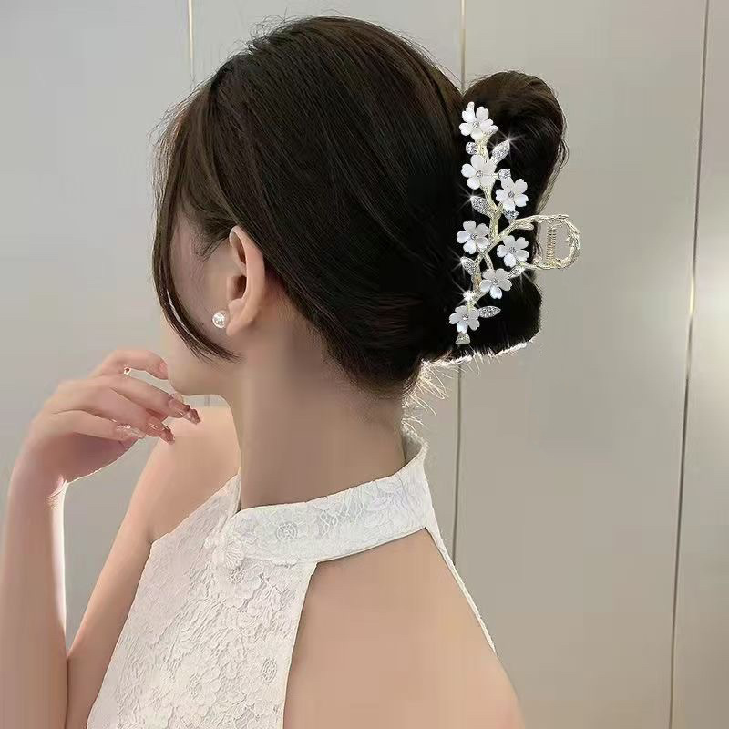 Leaf Hair Clip With Tassel Womens Hairpin photo 5