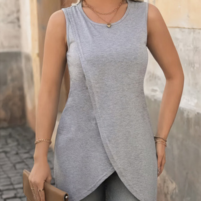 Solid-color Sleeveless Womens Tank Top With A Crossover Design photo 2