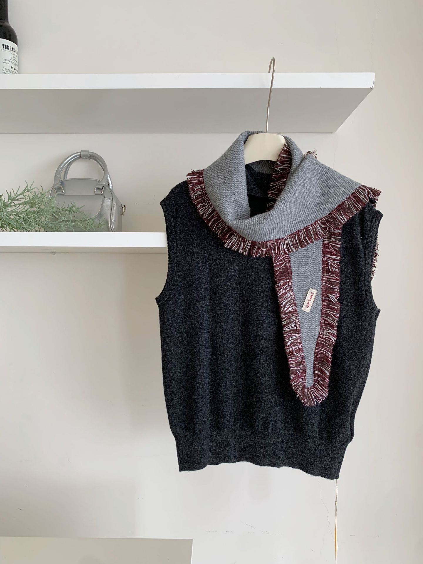 Fashionable And Elegant Scarf For Women photo 3