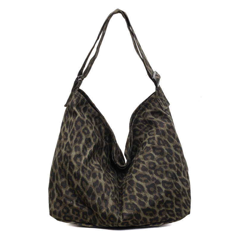 Laid-back Style Camouflage Large-capacity Fashionable Womens Crossbody Bag photo 7