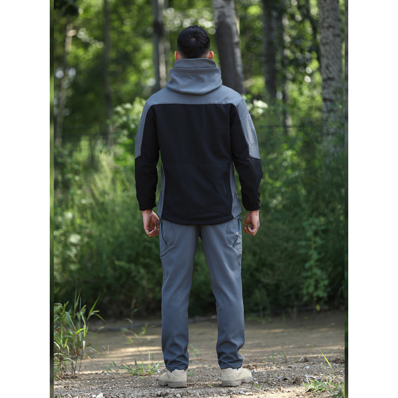 New Second-generation Spliced Sharkskin Windproof Jacket And Pants Set photo 3