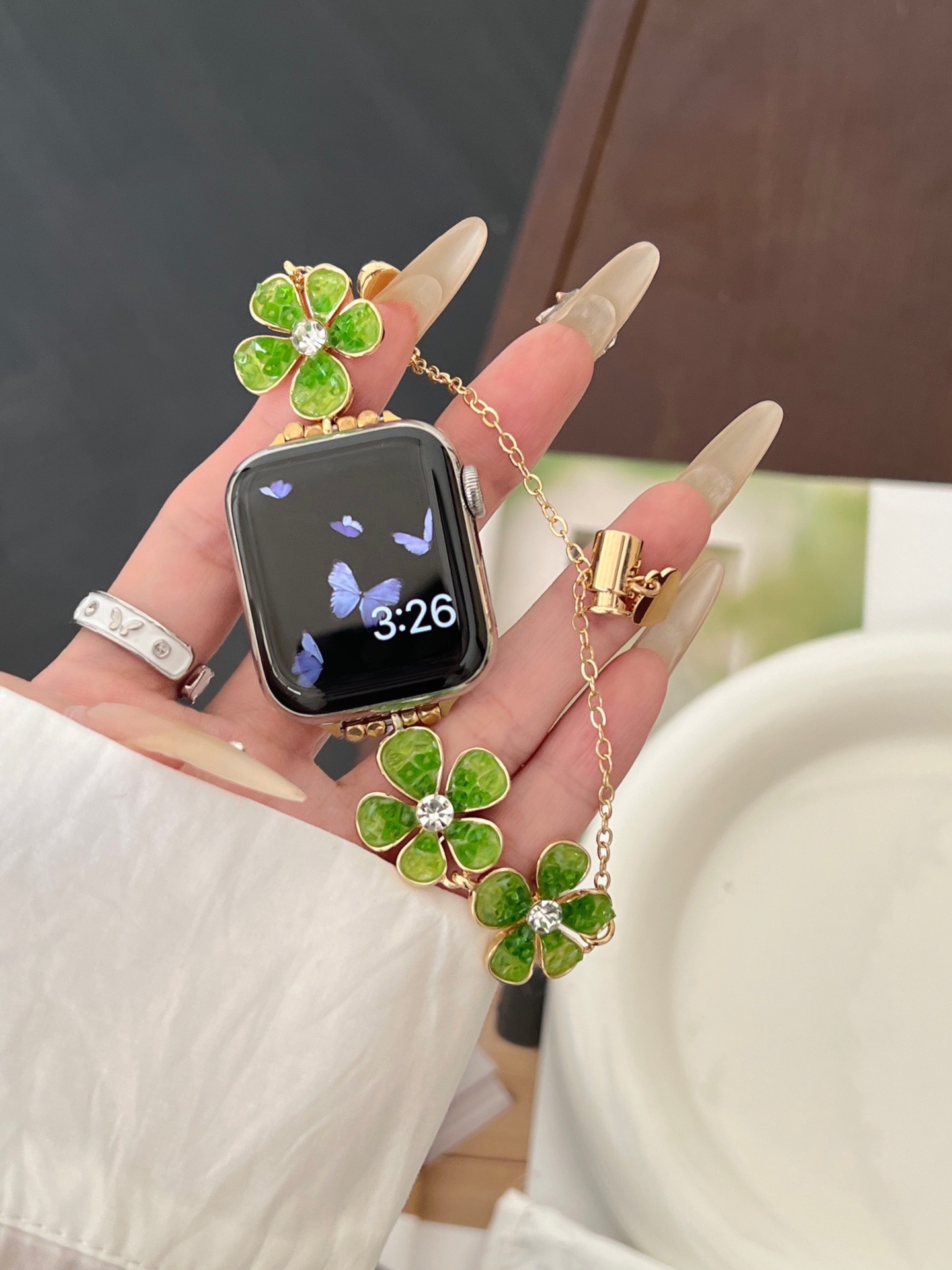 Versatile Pebble-flower Chain Metal Watch Strap photo 6