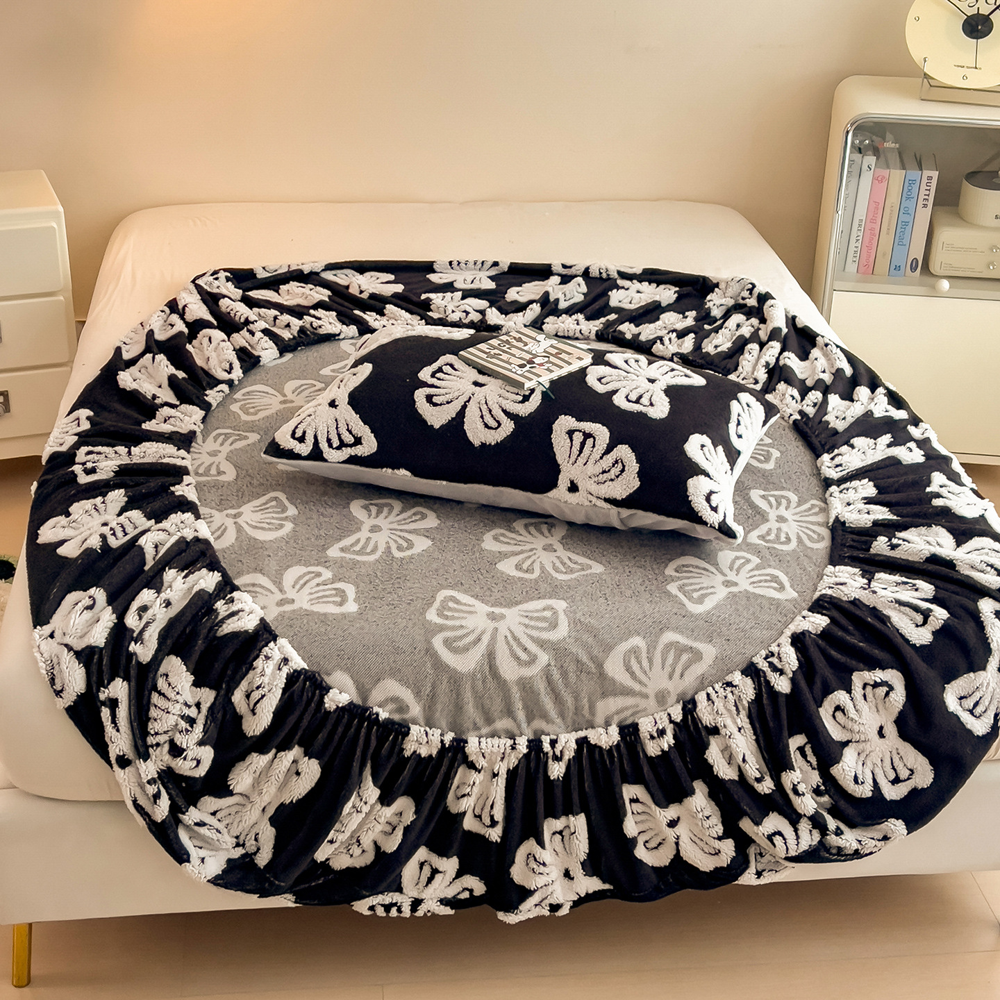 New Cationic Snow-velvet Fitted Sheet With Winter Fleece Lining photo 2