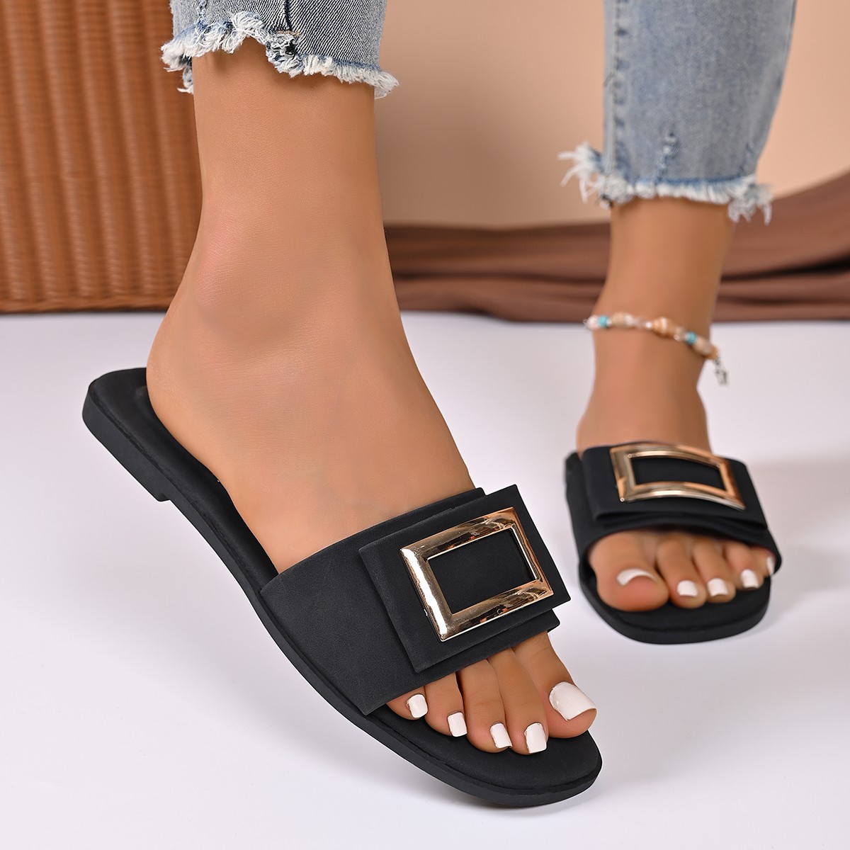 Plus-size Fashionable Square-buckle Flat Sandals photo 3