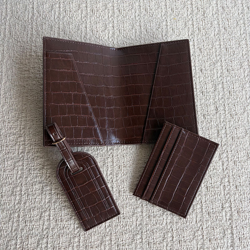 Crocodile-pattern Embossed Leather Passport Holder Multi-functional Document And Card Case photo 3