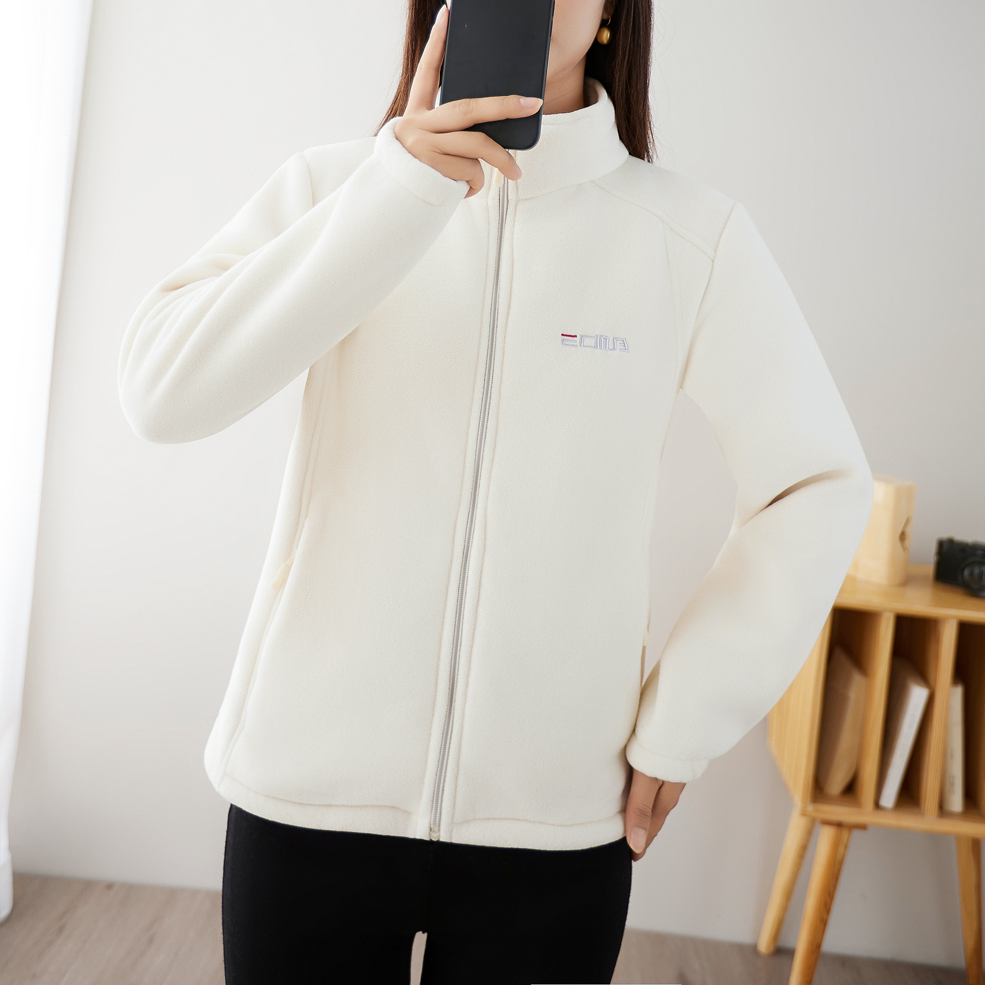 Women's Fleece-Lined Thickened Zip-Up Cardigan photo 4