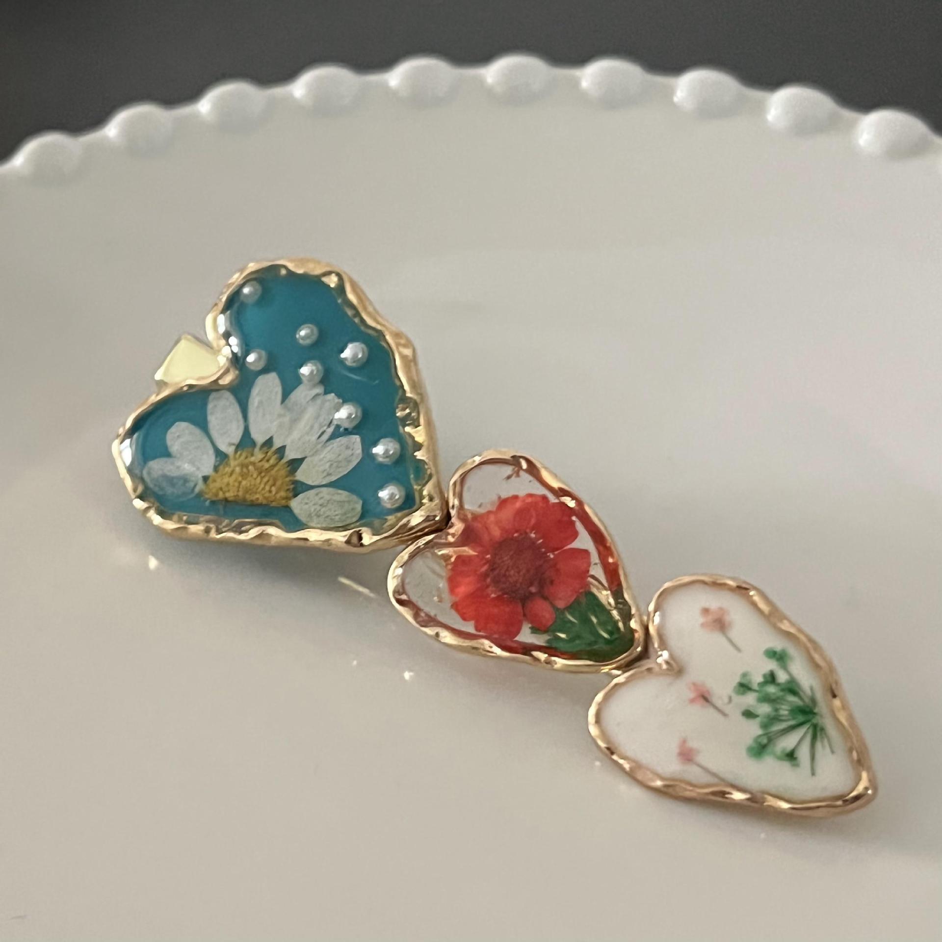 Retro Eternal Flower Heart Pearl Hair Clip photo 6