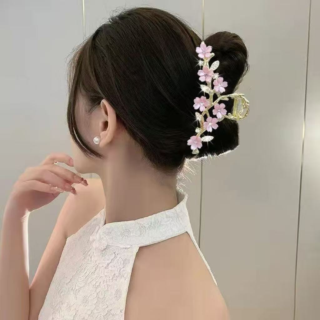 Leaf Hair Clip With Tassel Womens Hairpin photo 2