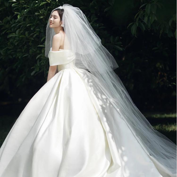 Hard-tulle Veil Sheer And Minimalist Three-tiered Design For Bridal Wedding Styling photo 4