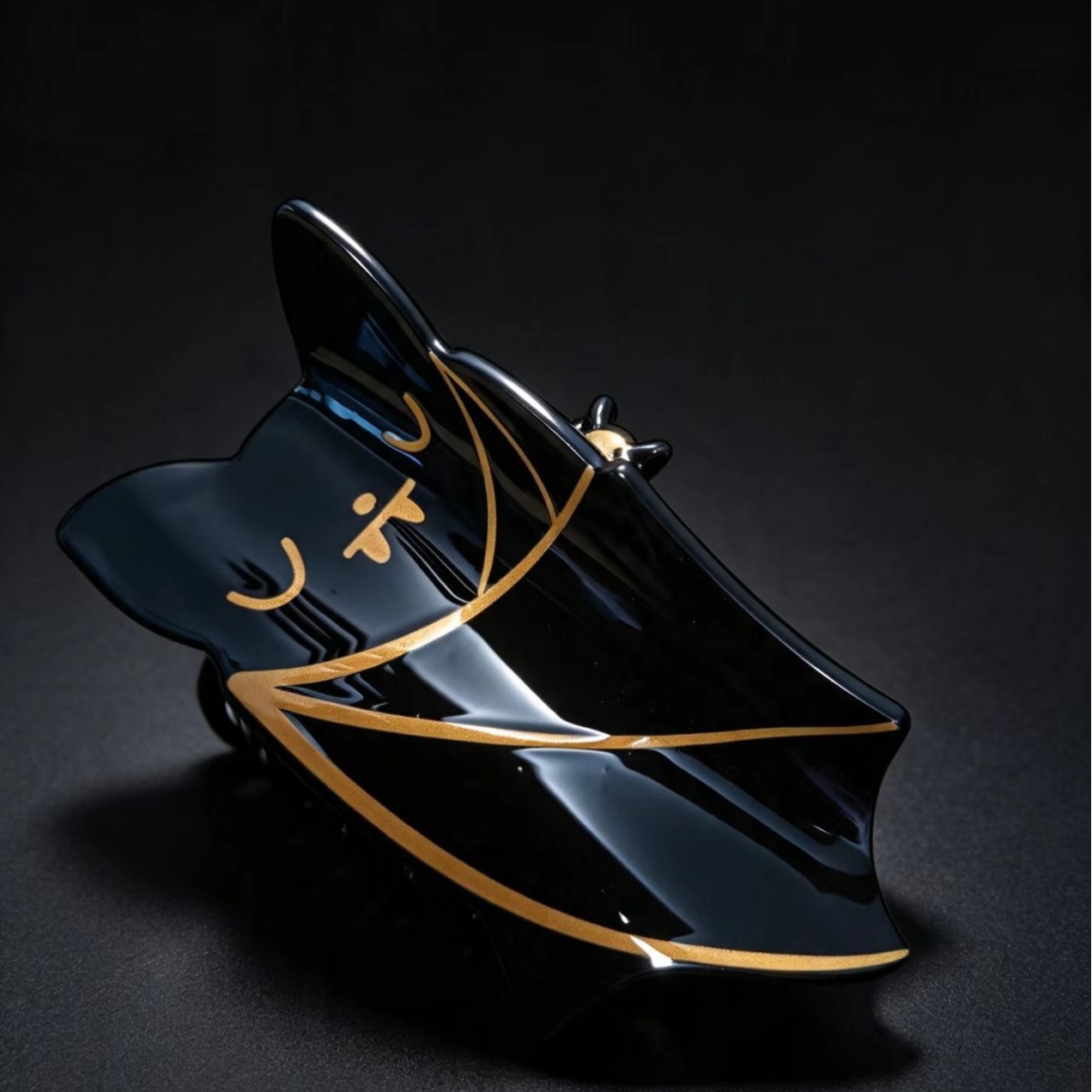 Unique Creative And Quirky Bat Hair Clip photo 4